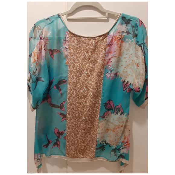 Elegant Top - Picture 2 of 3